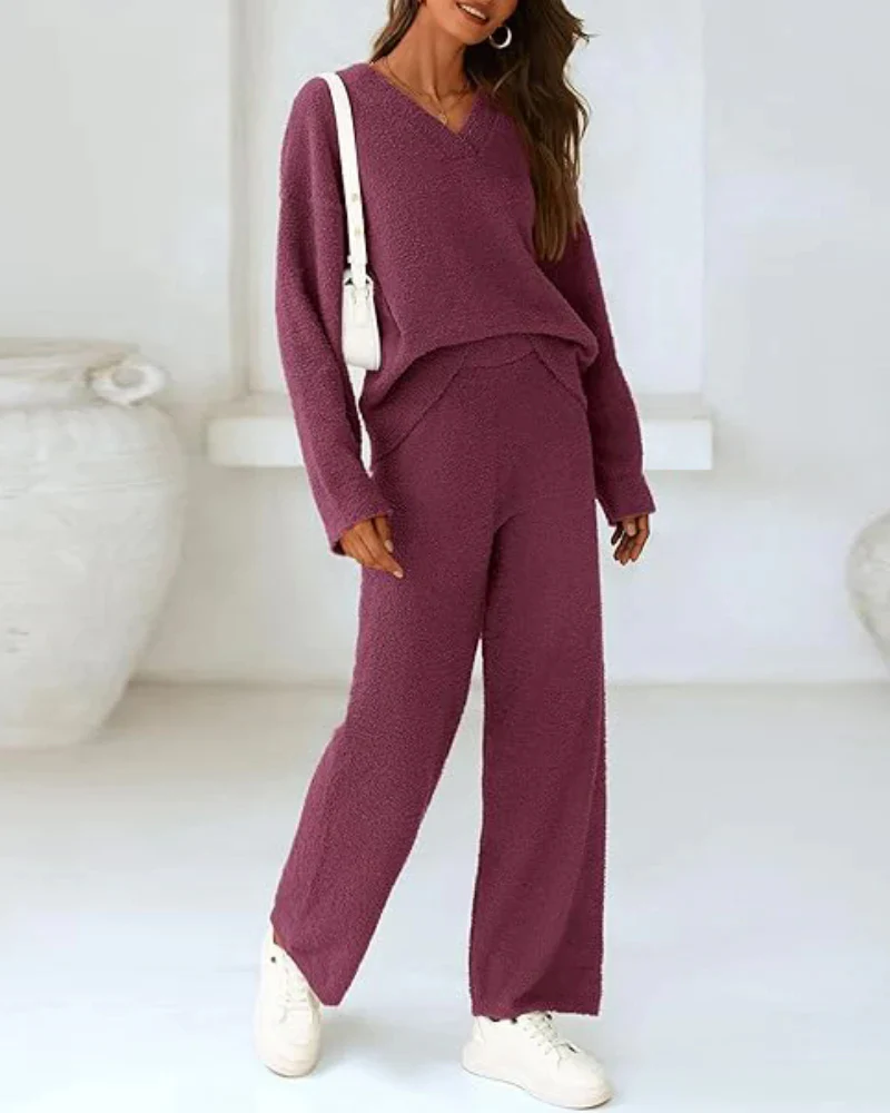 Soft Fuzzy V-Neck Loungewear Set - Image 4